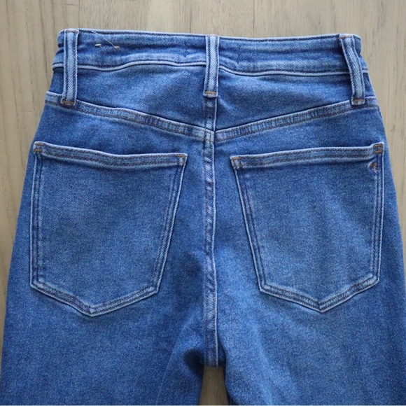 Madewell Curvy Stovepipe Jeans - Picture 4 of 9
